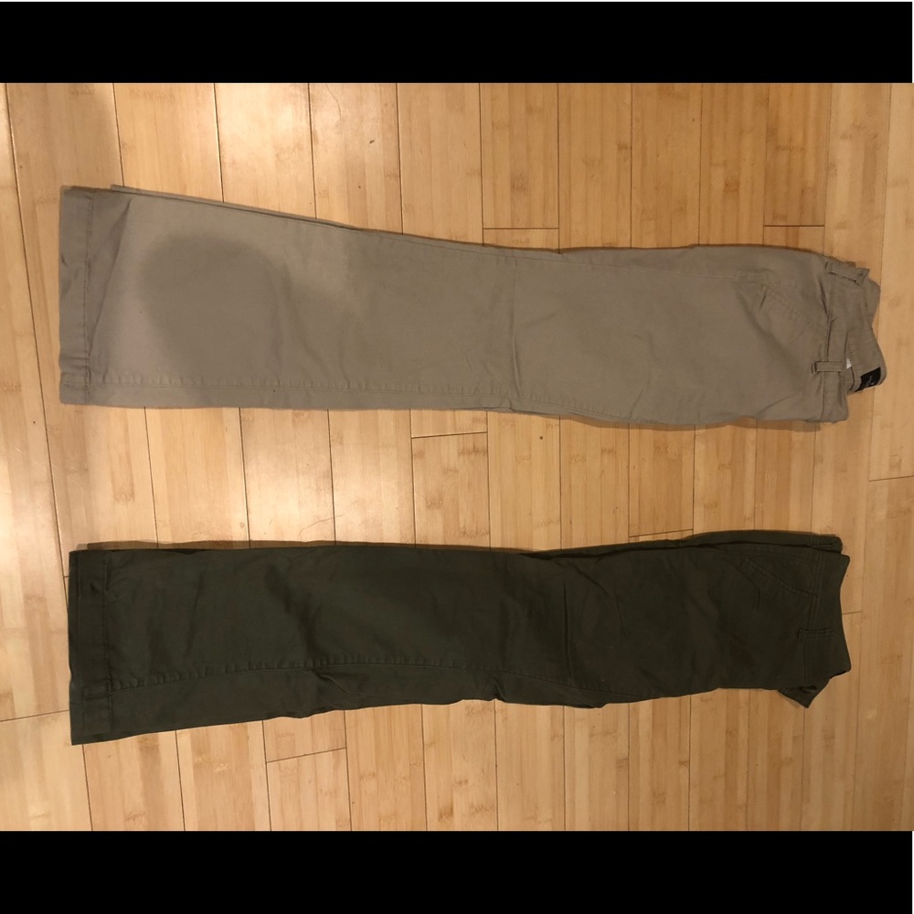 2 Pairs of American Eagle Kakis